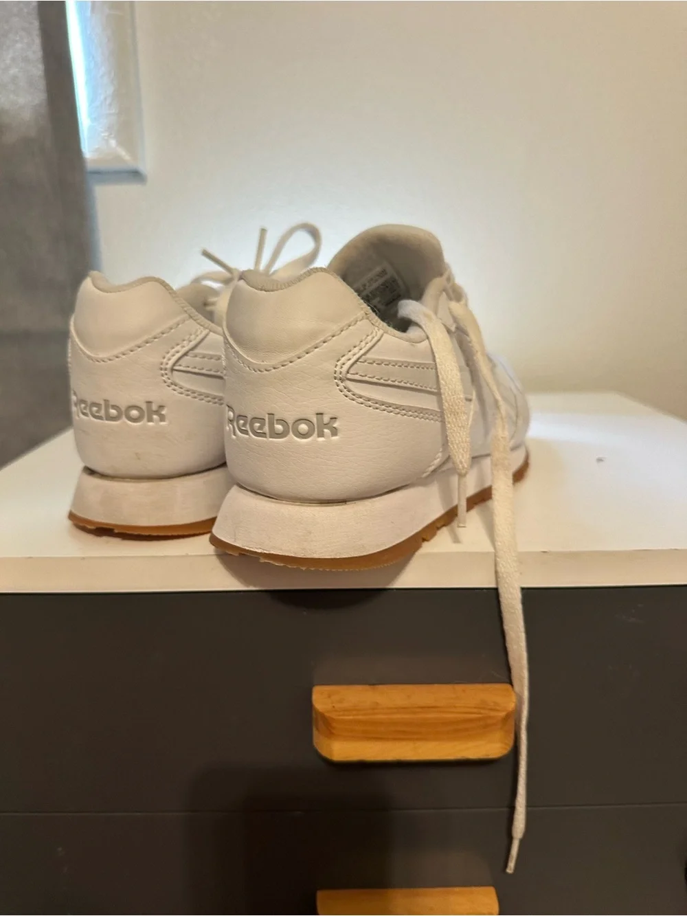 Reebok women Classic Leather Shoes - White
